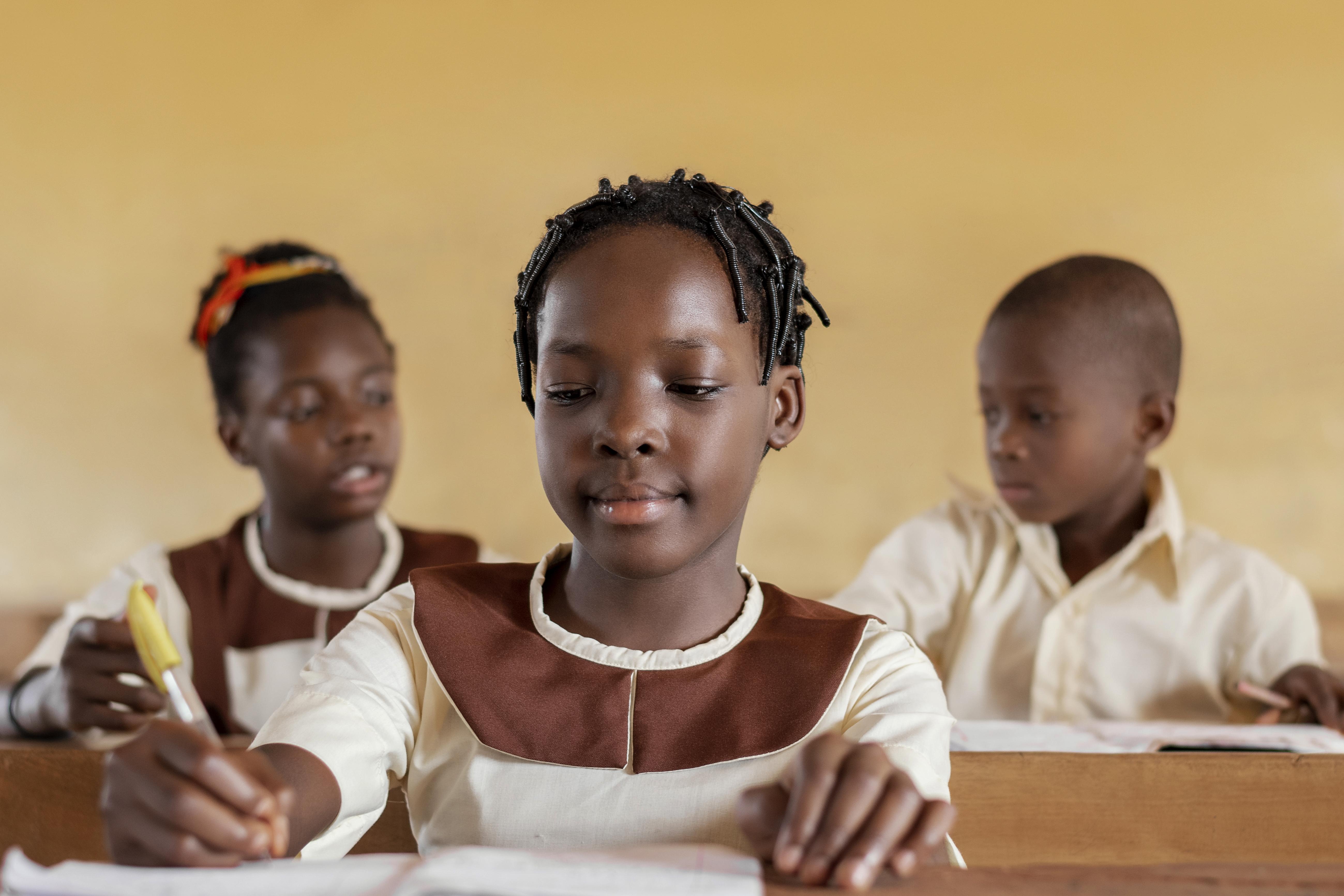 L.A. PRY. SCH. ELEYEWO Hero Image